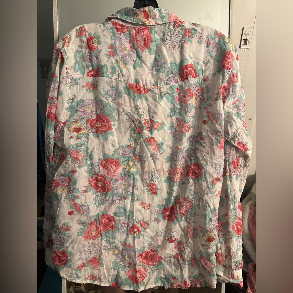 NWT Maison Hotel Georgia Blouse in Candy Roses Floral Shirt - M - Picture 9 of 10